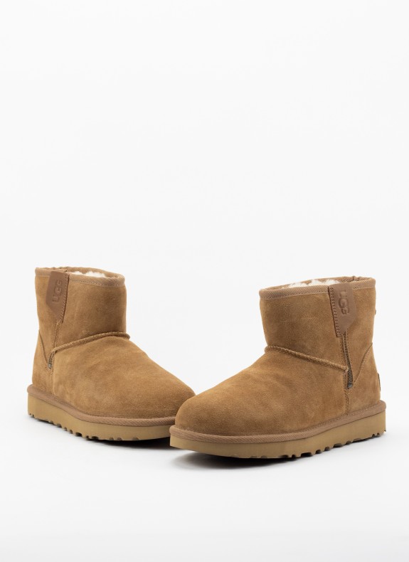 BOTTINES UGG CLASSIC MINI BAILEY ZIP CUIR
