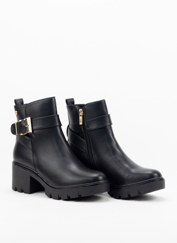 Botines XTI en color negro para mujer