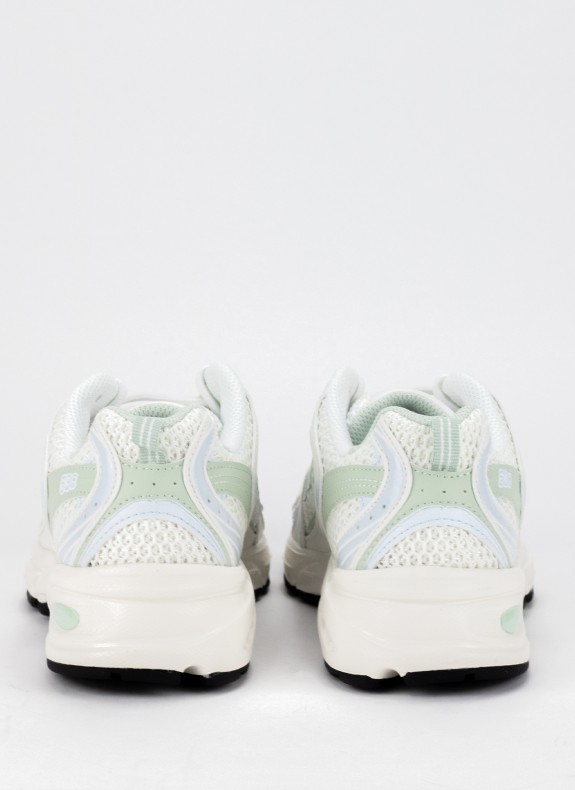 BASKETS NEW BALANCE 530 BLANC