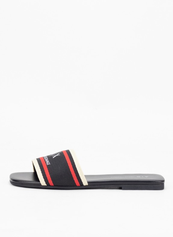 Sandalias Armani Exchange XDP045 rojo