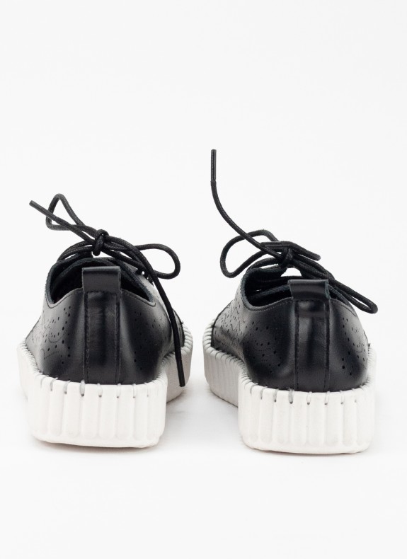 Zapatos Keslem ligero negro