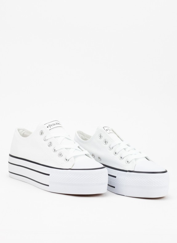 Zapatillas KESLEM CALZADO em cor branca preta para mulher