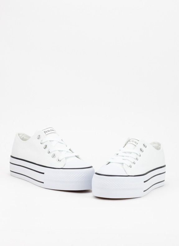 Zapatillas KESLEM CALZADO em cor branca preta para mulher