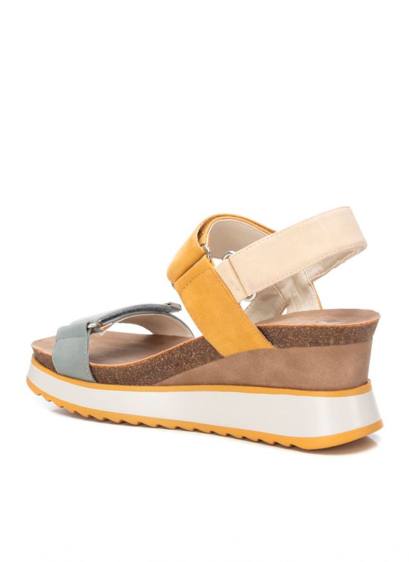 Sandalias XTI 14282201 amarelo