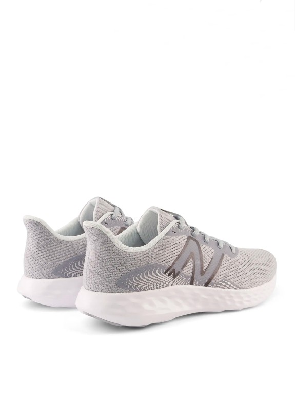 Baskets New Balance M411 gris