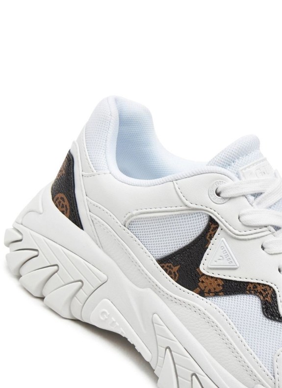 Baskets Guess Nowah blanches