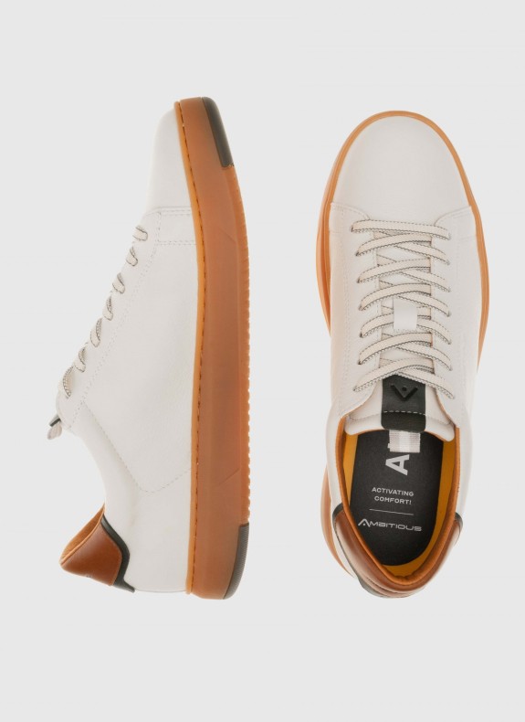 Baskets Ambitious Aktif blanches