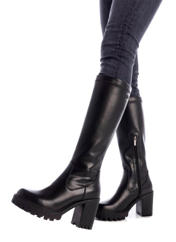 Botas XTI 143000 negro