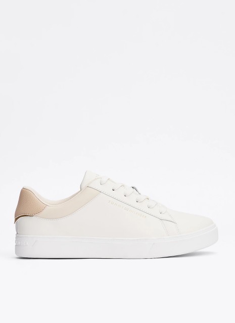 Baskets Tommy Hilfiger Essential Court Sneaker blanches