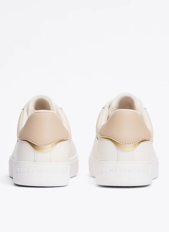 Baskets Tommy Hilfiger Essential Court Sneaker blanches