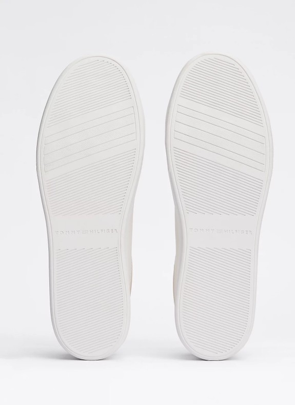Baskets Tommy Hilfiger Essential Court Sneaker blanches