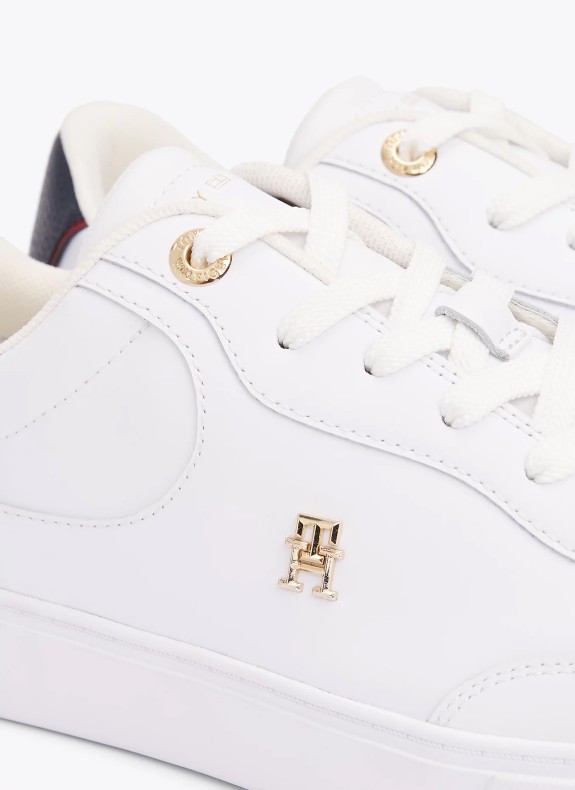 Zapatillas Tommy Hilfiger Essential Chic Court Snaeker RWB blanco