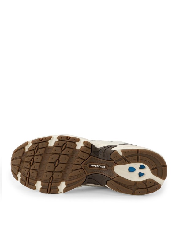 Zapatillas New Balance MR530 beige
