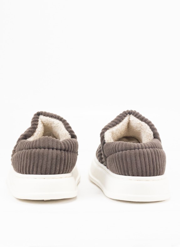 Chaussons Keslem 9843 marron