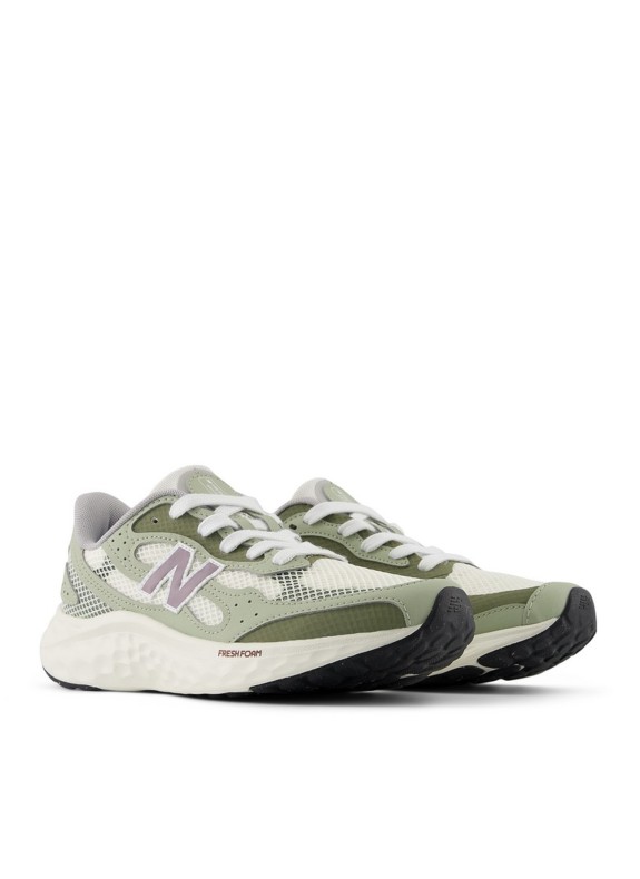 Zapatilla Deportiva New Balance Waris para Mujer en Color Verde