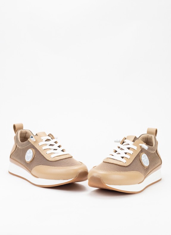 Le scarpe Happy Monk Vanity-010 camel