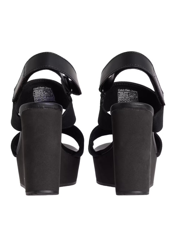 Sandale compensée Calvin Klein Webbing en noir