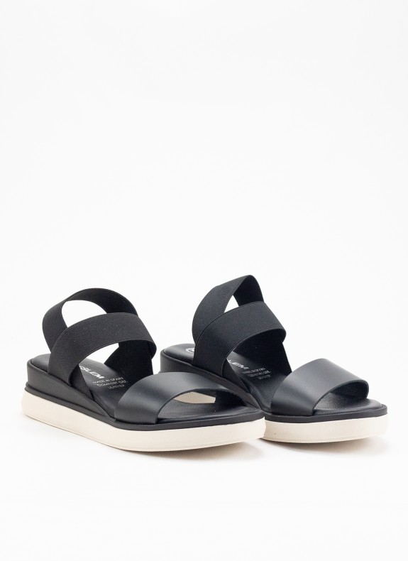 Sandalia de Piel con Cuña para Mujer en Color Negro