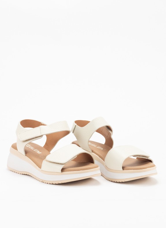 Pelle sportiva Sandalia per le donne in colore bianco