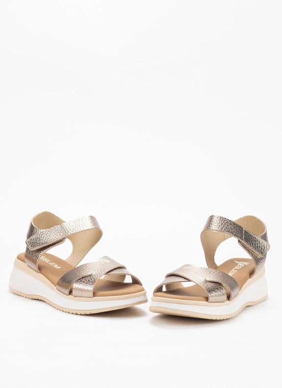 Sandale en Cuir avec Semelle Compensée pour Femme en Couleur Or