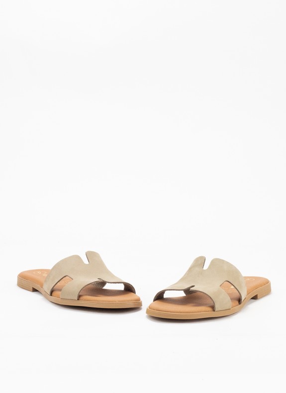 Sandale Plate en Cuir pour Femme en Couleur Taupe