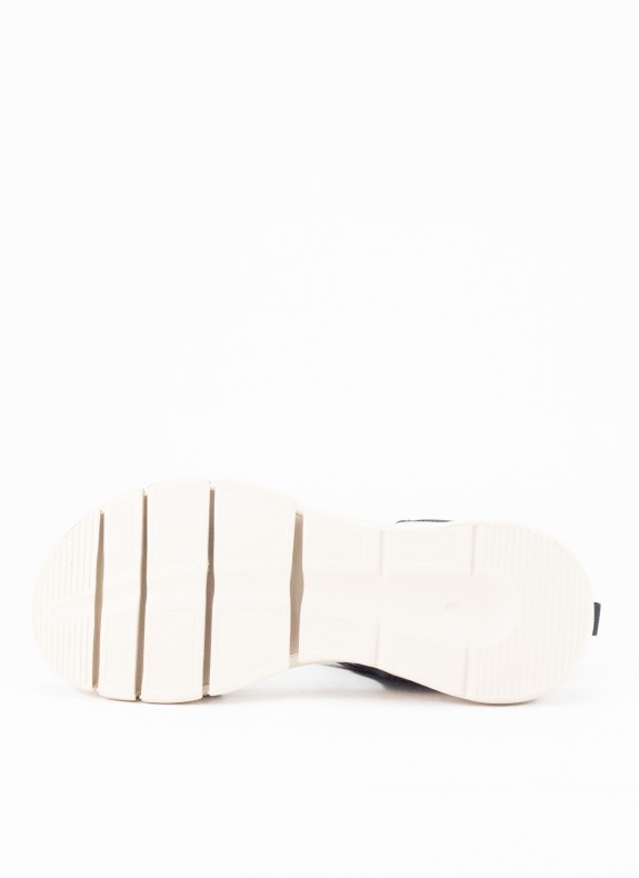 Sandalia Deportiva para Mujer en Color Negro