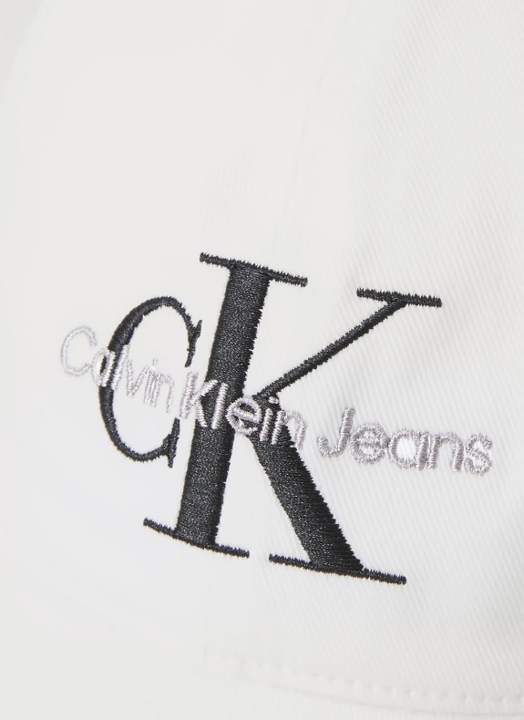 Gorra Calvin Klein Monologo Embroidery Baseball Cap blanco