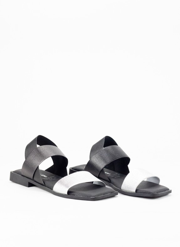 Sandalia Plana de Piel para Mujer en Color Negro