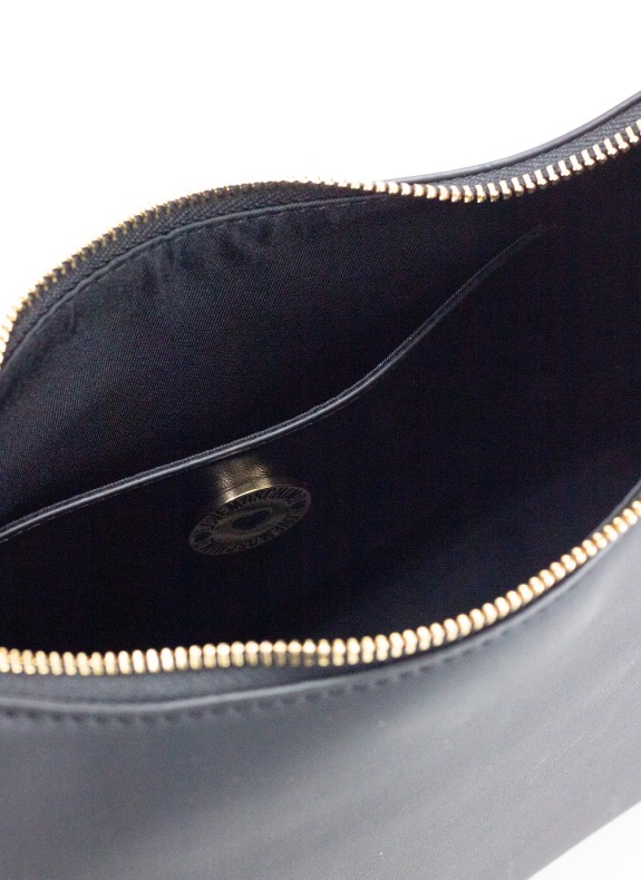 Je suis désolé, mais "JC4025" ne semble pas être un texte en espagnol à traduire. Pourriez-vous fournir un texte clair ou comple