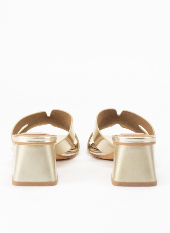 Sandalias de Tacón para Mulher em Cor Ouro