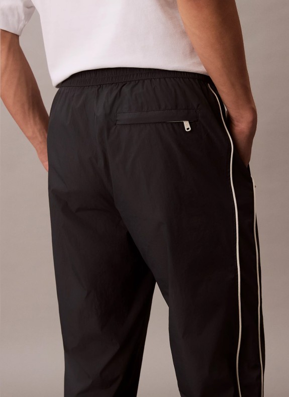 NYLON FROISSÉ DÉCONTRACTÉ