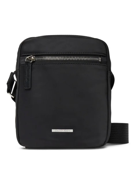 Bandiera Calvin Klein Sleek Nylon Reporter nero