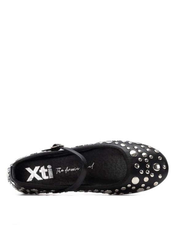 Bailarina XTI para Mujer con Tachuelas en Color Negro
