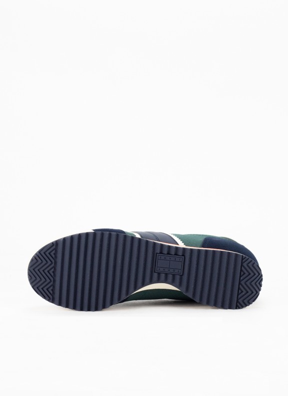 TJM RETRO RUNNER CLEATED