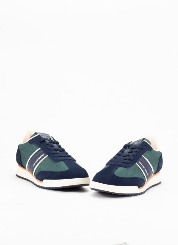 TJM RETRO RUNNER CLEATED