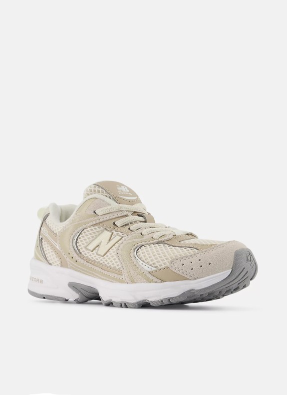 Zapatillas New Balance GR530 Junior en color beige para mujer