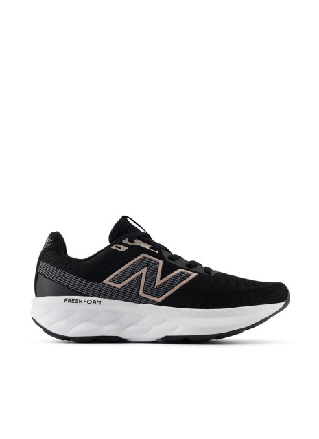 Zapatillas New Balance W520 en color negro para mujer