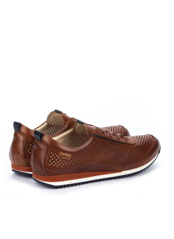 Zapatillas Pikolinos Liverpool M2A-6252 en color cuero para hombre