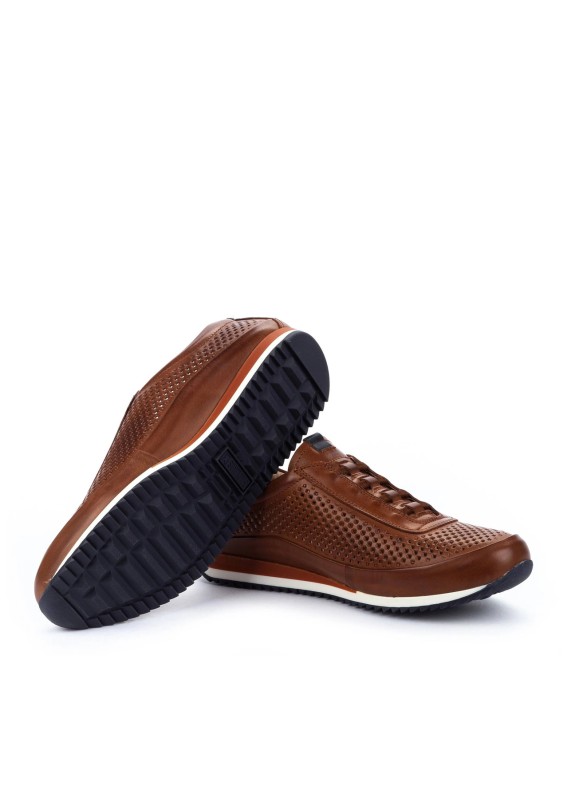 Zapatillas Pikolinos Liverpool M2A-6252 en color cuero para hombre