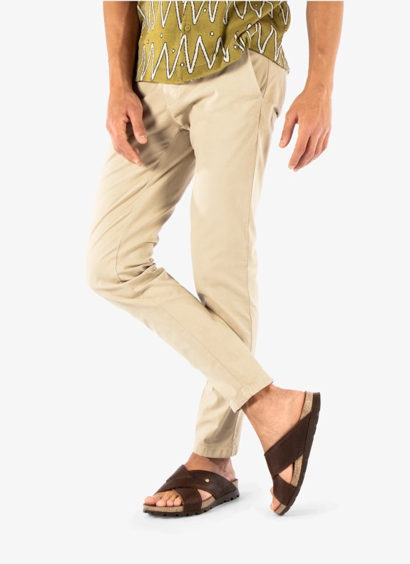 Sandalia Panama Jack Salman C17 en color marrón para hombre