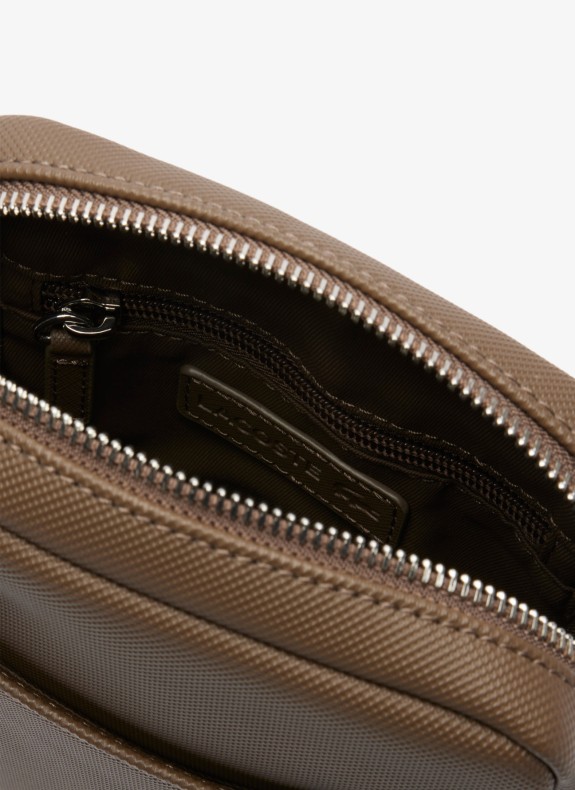 Sac bandoulière vertical Lacoste Classic Camera en cuir pour homme