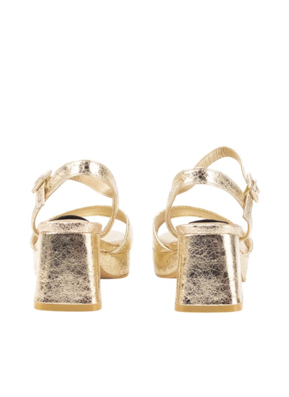 Goldene Sandale mit Absatz und Schnallenverschluss für Damen