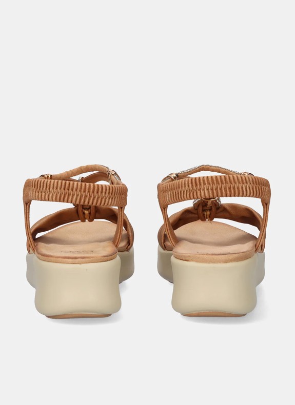 Sandalias Exe Shoes BZX43170-R24 en color camel para mujer