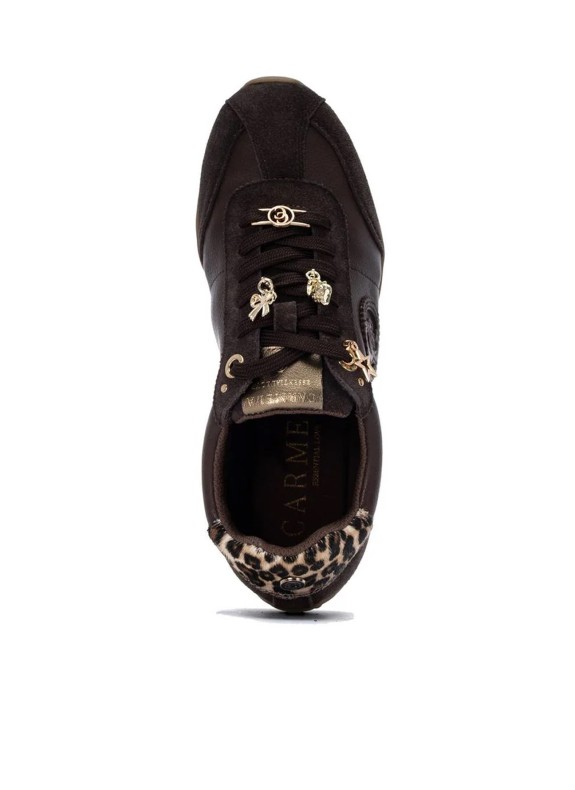 Zapatillas Carmela 16438401 en color marrón para mujer